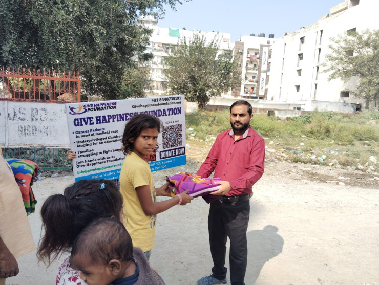 Blanket Distribution on 5th nov on Guru Purnima